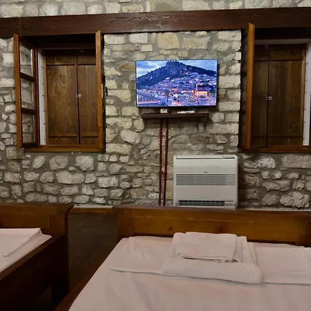 Merkaj, Castle *