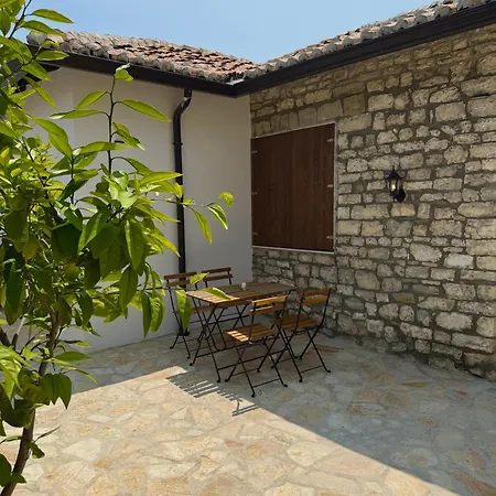 酒店 Merkaj, Castle 培拉特