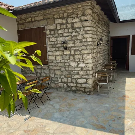 Merkaj, Castle 酒店